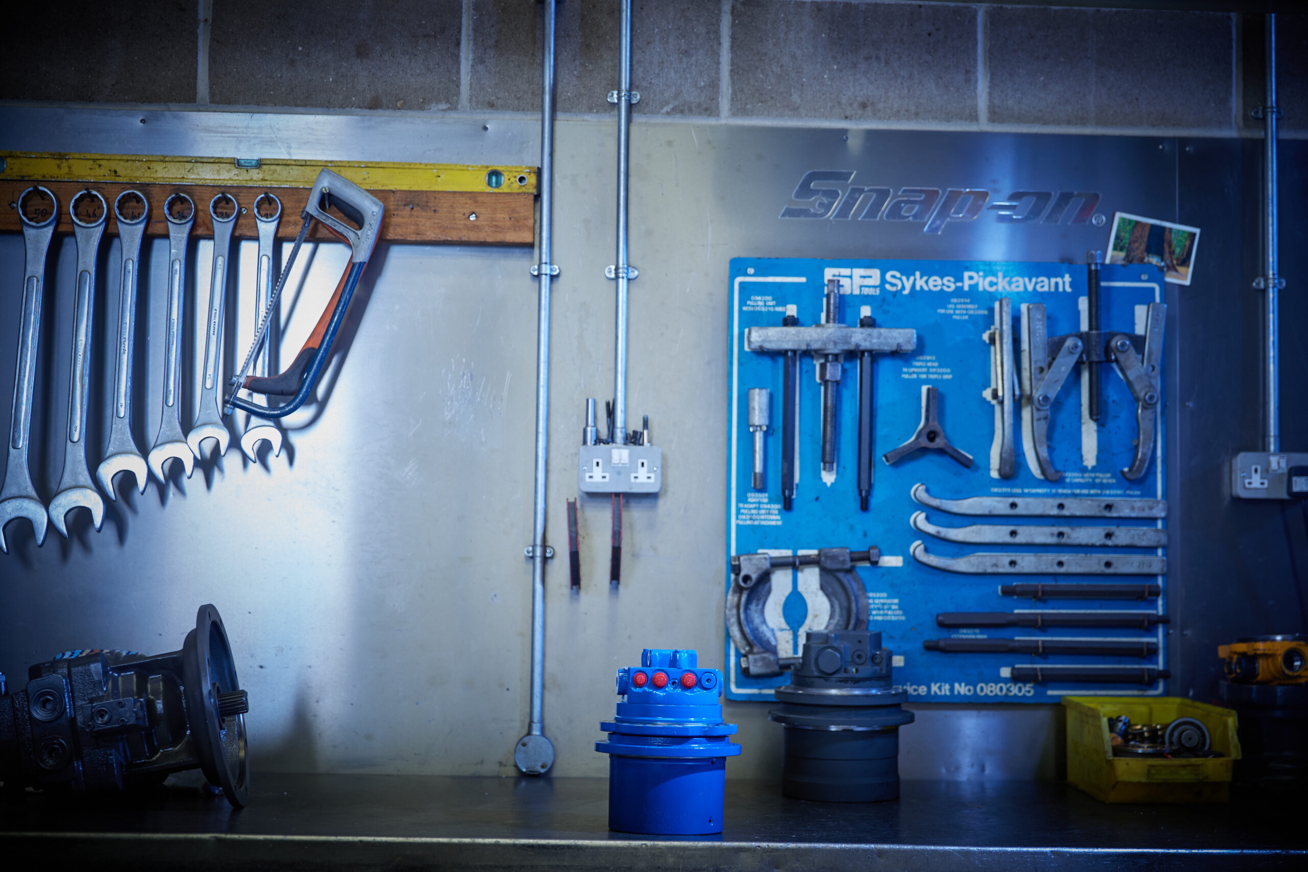 Slew ring maintenance Slew ring maintenance